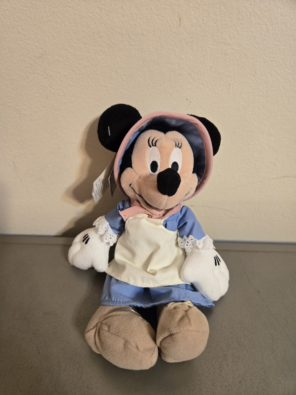 Vintage Disney Store Pioneer Minnie Mouse Americana Bean Bag Plush - 8"
